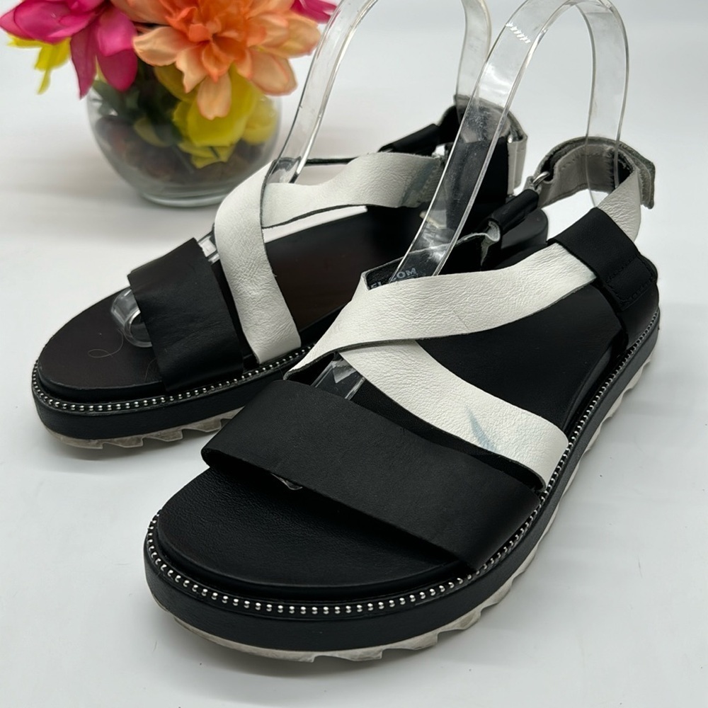 Sorel Black White Leather Sandal Size 8.5 MCS6578J